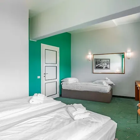 Hotel Hotiday Collection - Sauze Torre 4*
