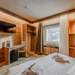 Hotiday Sauze Torre 4* Oulx