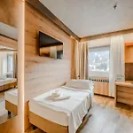 Hotiday Sauze Torre Hotel 4*