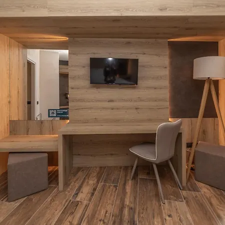 Hotel Hotiday Sauze Torre