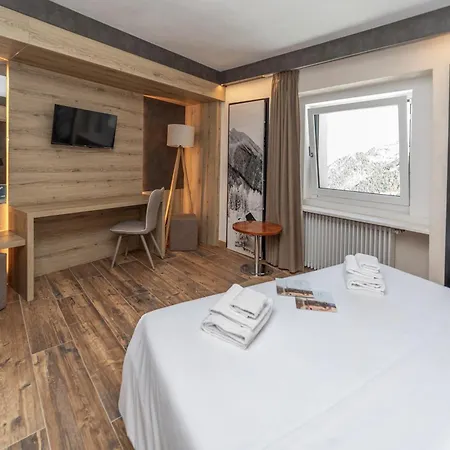 Hotiday Sauze Torre 4* Oulx