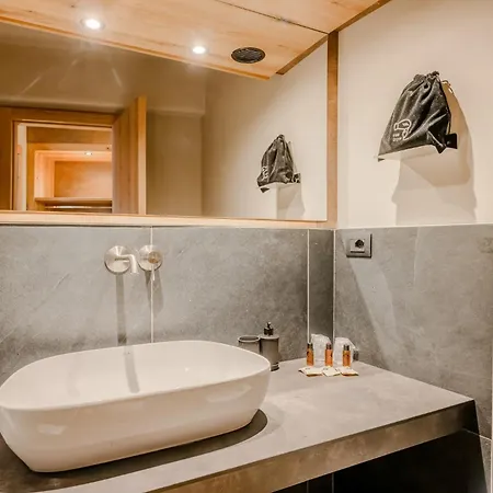 Otel Hotiday Sauze Torre