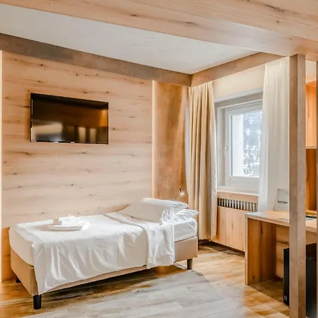 Hotel Hotiday Sauze Torre