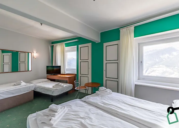 Otel Hotiday Sauze Torre