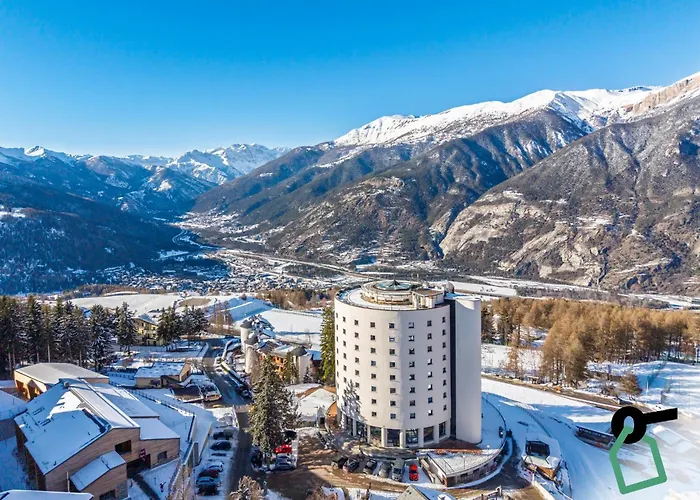 Hotiday Sauze Torre Otel