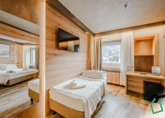 Hotiday Sauze Torre Szálloda 4*